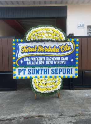 Papan Bunga Duka di Tayando Yamtel